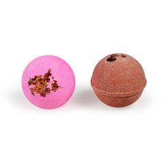 Round bath bomb with rose, jasmine, coffee and lavender fragrance and petals