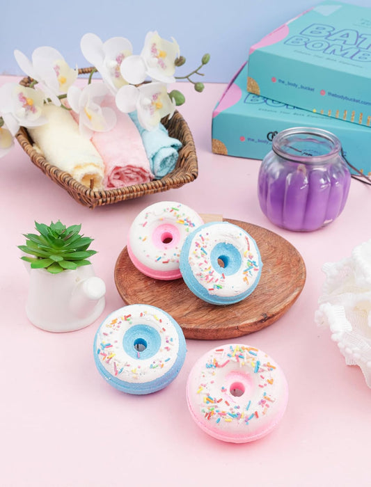 Blueberry & Cranberry Donut Bath Bombs - 65g Each (Pack of 4) | Natural Handcrafted Aromatic Fragrance | Relaxing Bubble Bath Experience | Ideal Gift for Kids, Men & Women